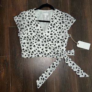 NWT Black & White Wrap Around Floral Crop Top